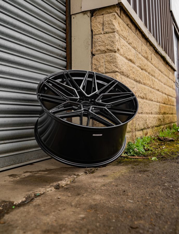 Riviera RF10 Lifestyle