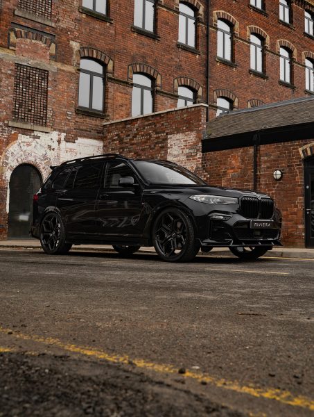 BMW X7 G07 Riviera RF7 Gloss Black