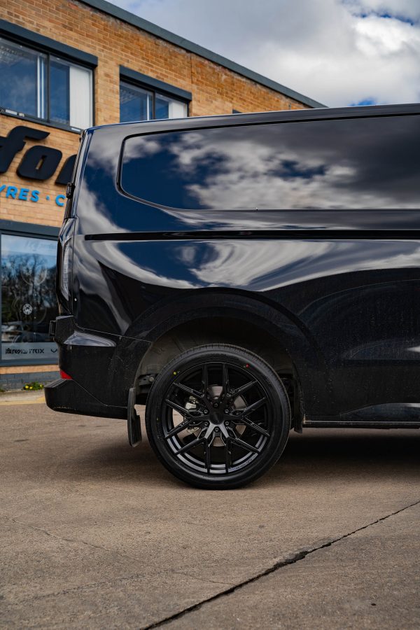 Ford Transit Custom II 2024 Riviera RF16 Satin Black