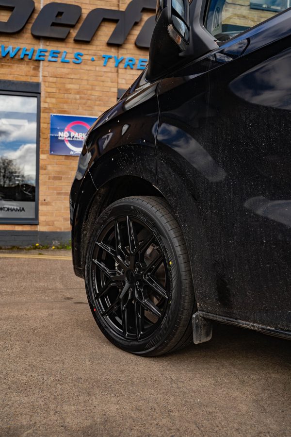 Ford Transit Custom II 2024 Riviera RF16 Satin Black