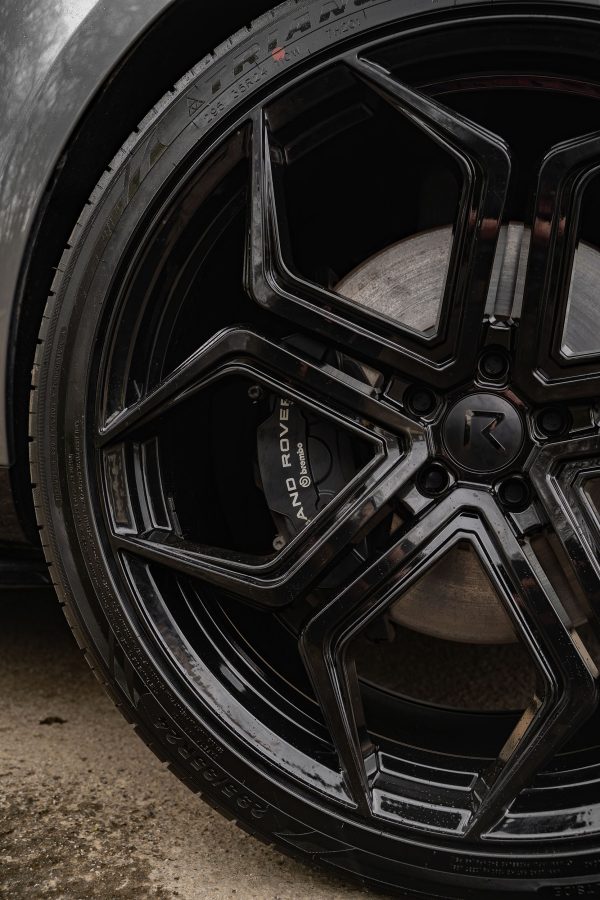 Range Rover Vogue L460 Riviera RF7 Gloss Black