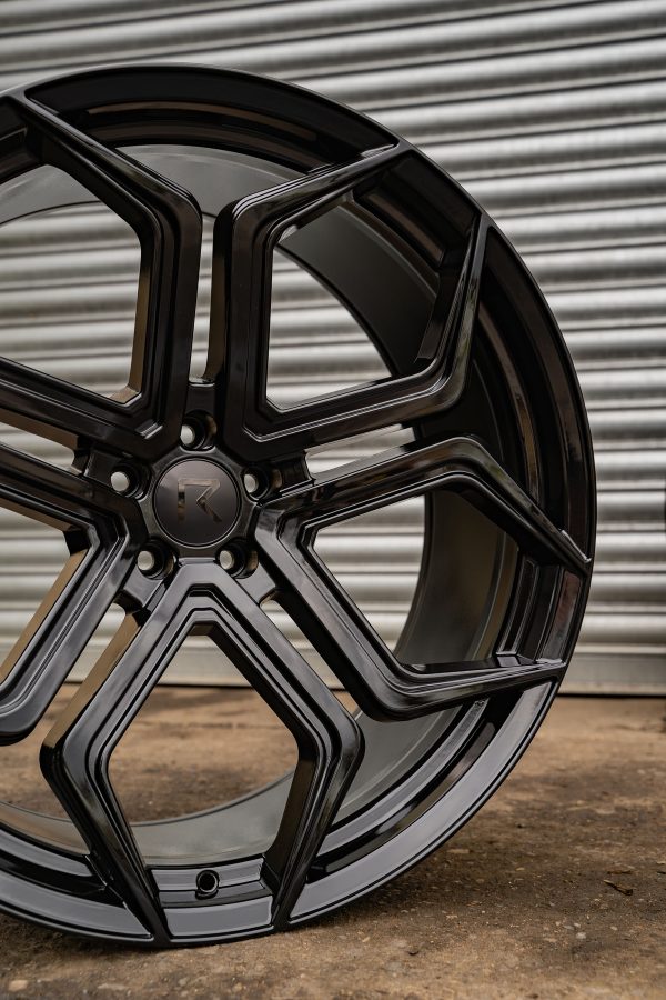 Riviera RF7 Lifestyle