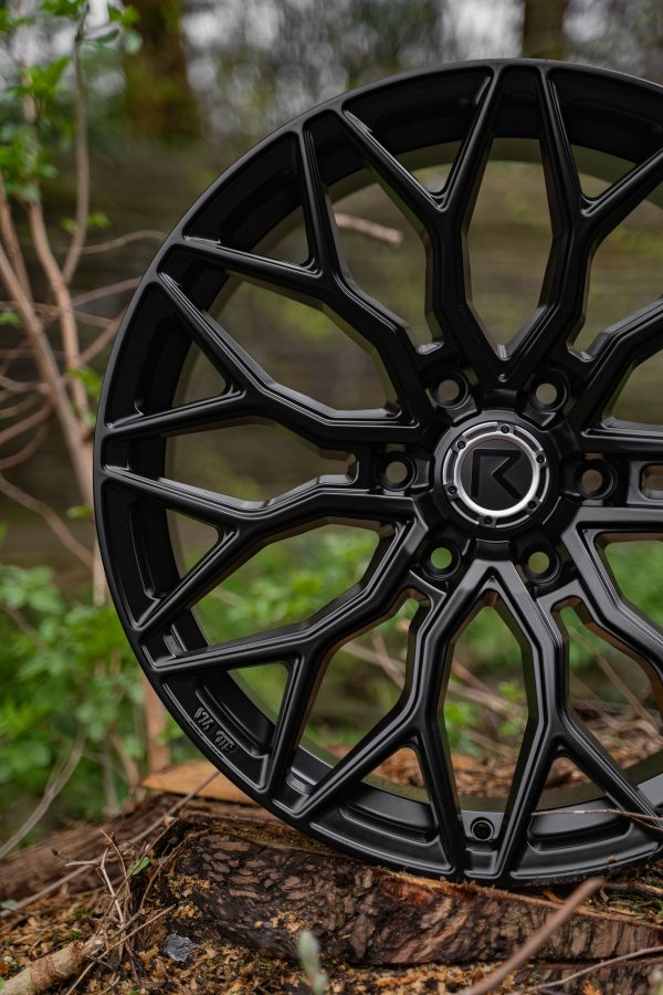 Riviera RX4 Lifestyle