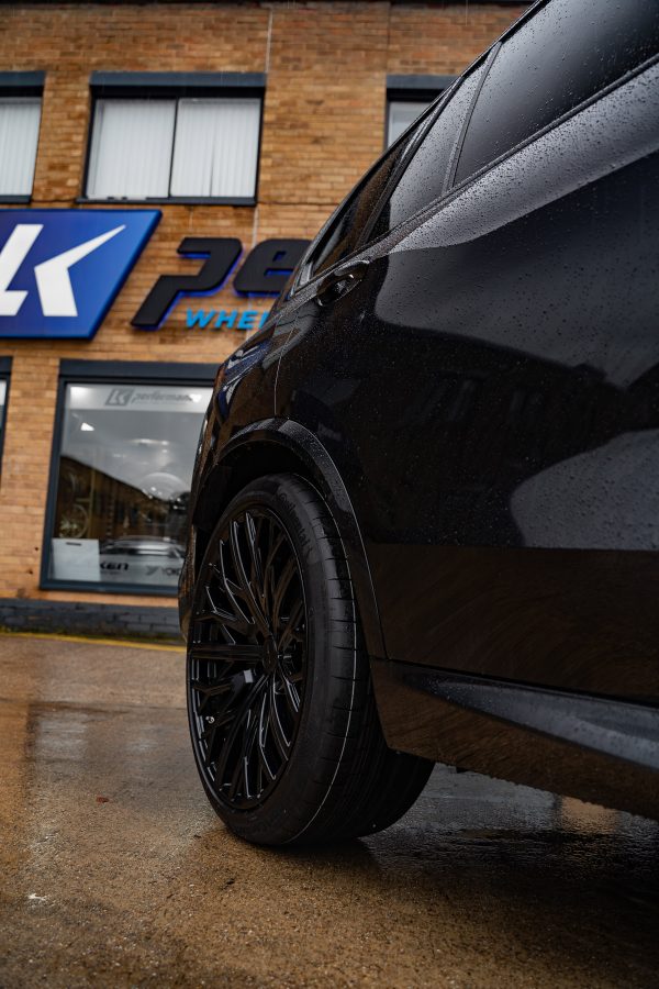 BMW X5 G05 Facelift Riviera RV131 Gloss Black