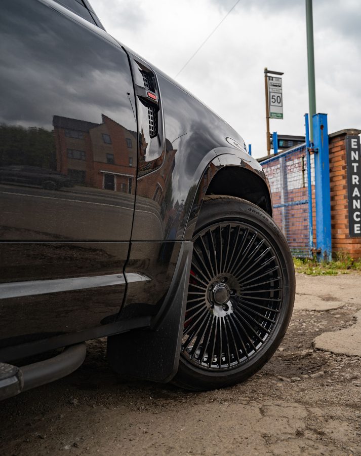 Land Rover Defender 110 Riviera RV1 Gloss Black