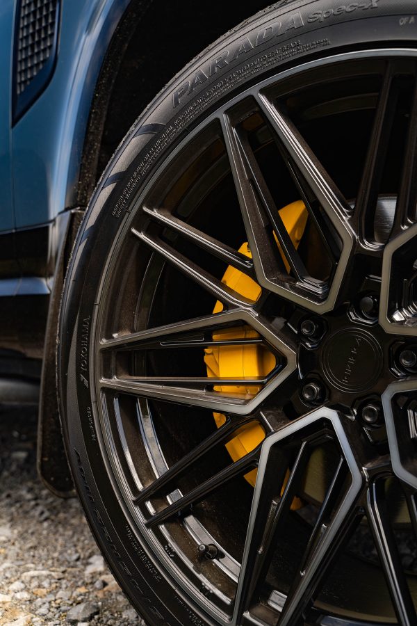 Land Rover Defender 90 Riviera RF10 Black Polished Dark Tint