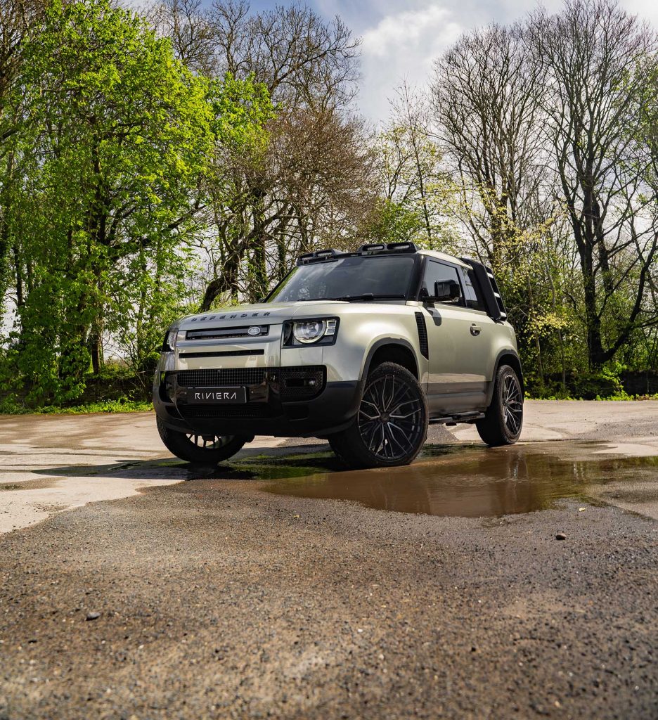 Land Rover Defender 90 Riviera RF9 Black Polished Dark Tint