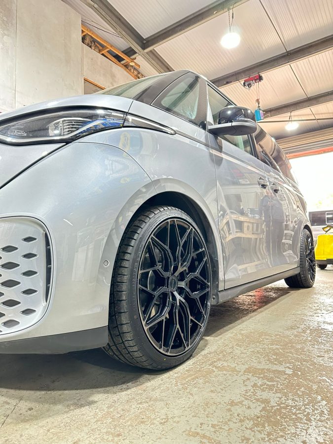 Volkswagen ID Buzz Riviera RF108 BPDT