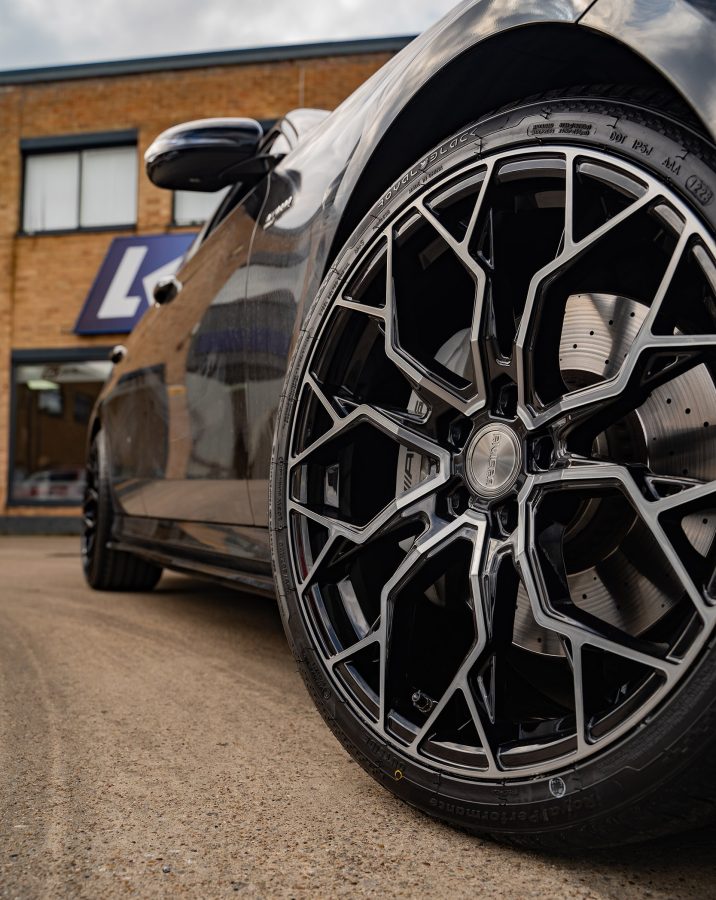 Mercedes E43 Saloon Riviera RF5 Black Polished Dark Tint