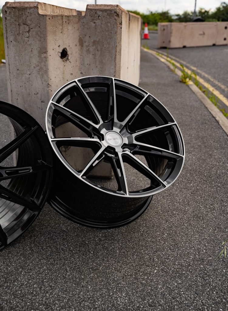 Riviera RF6 Lifestyle