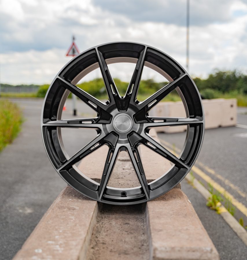 Riviera RF6 Lifestyle