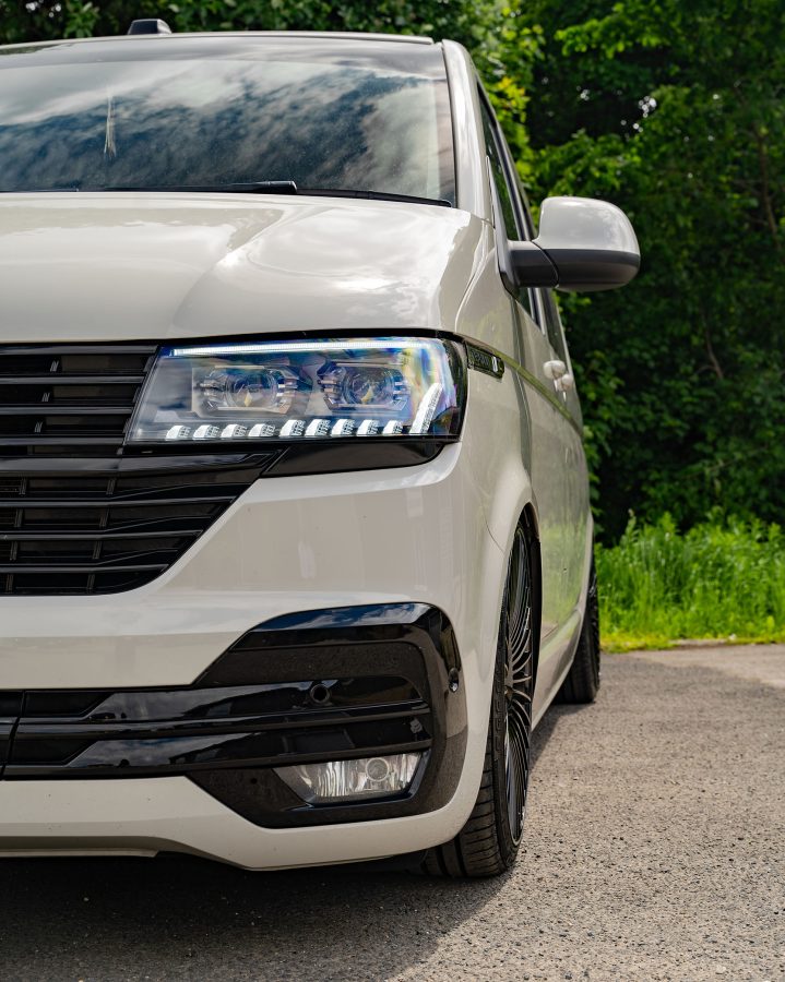 Volkswagen Transporter T6_1 T30 Riviera RV1 Gloss Black