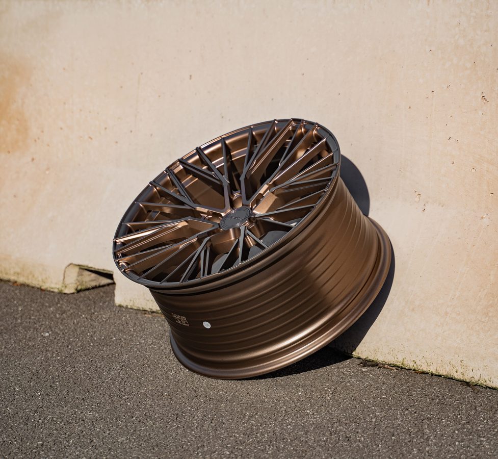 Riviera RF11 Lifestyle Matt Bronze