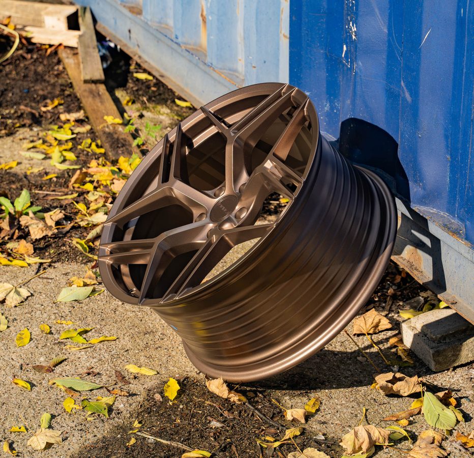 Riviera RF12 Lifestyle Matt Bronze