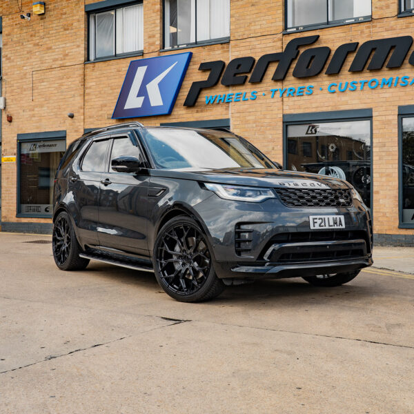 Land Rover Discovery 5 L462 Riviera RF5 Gloss Black