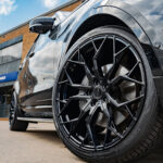 Land Rover Discovery 5 L462 Riviera RF5 Gloss Black