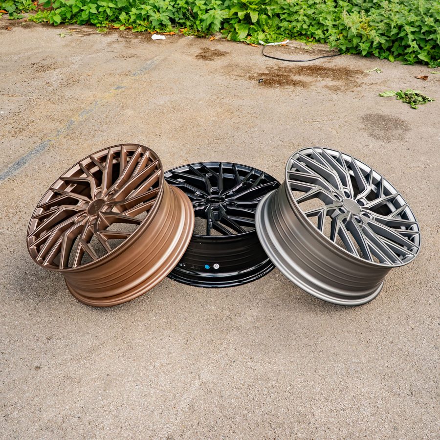 Riviera RF17 All 3 Finishes