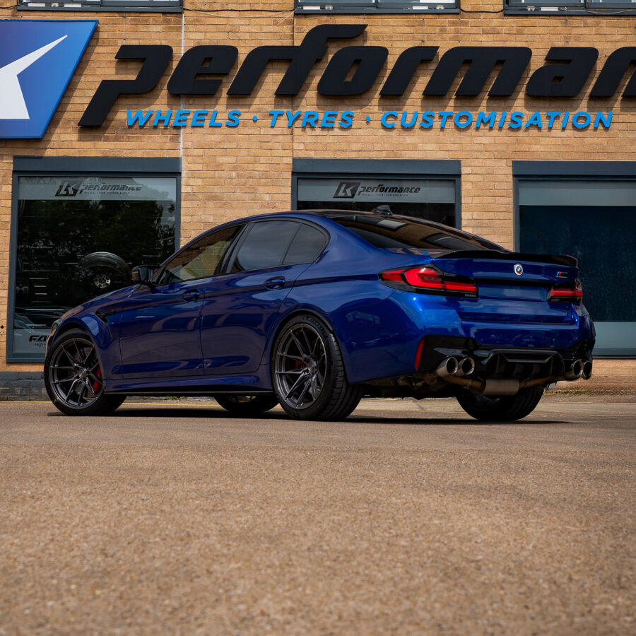 BMW M5 Competition Riviera RF107 Carbon Grigio