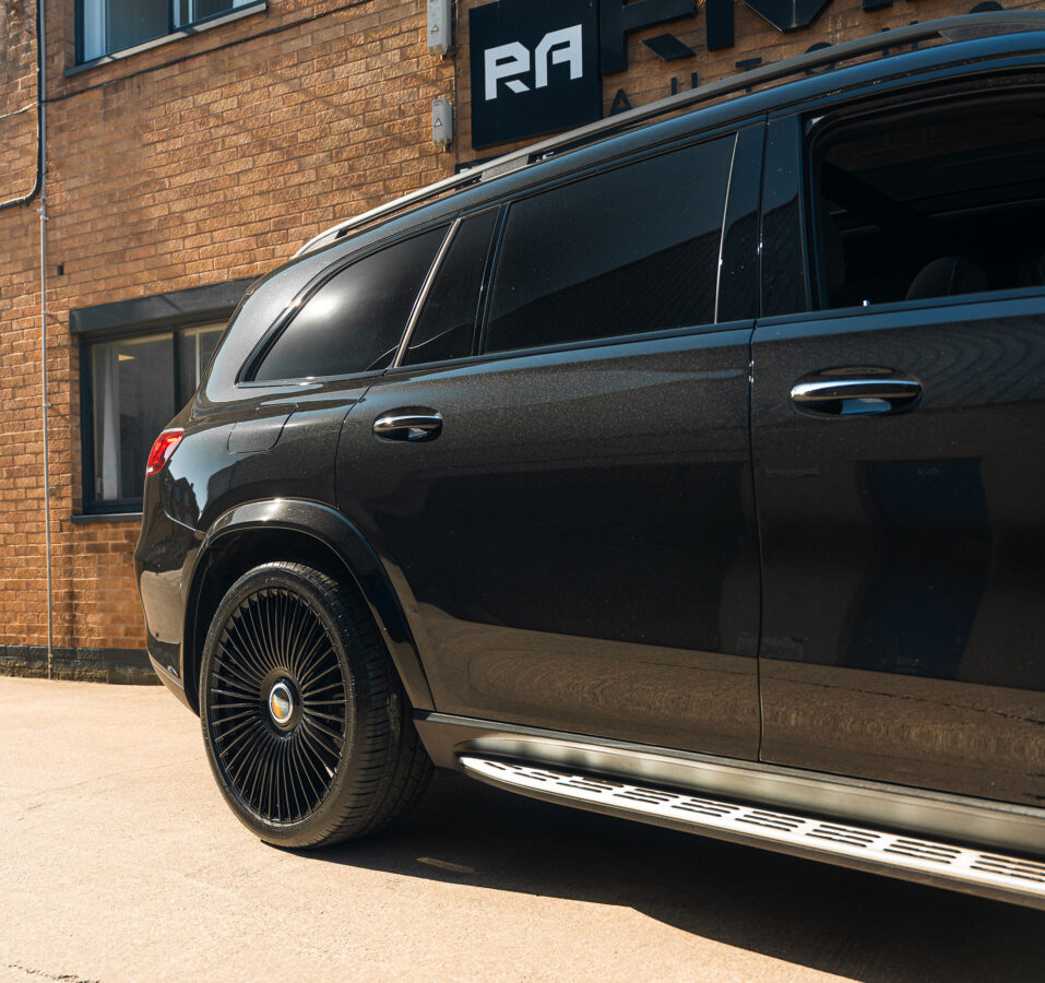 Mercedes GLS400 Riviera FG3 Gloss Black