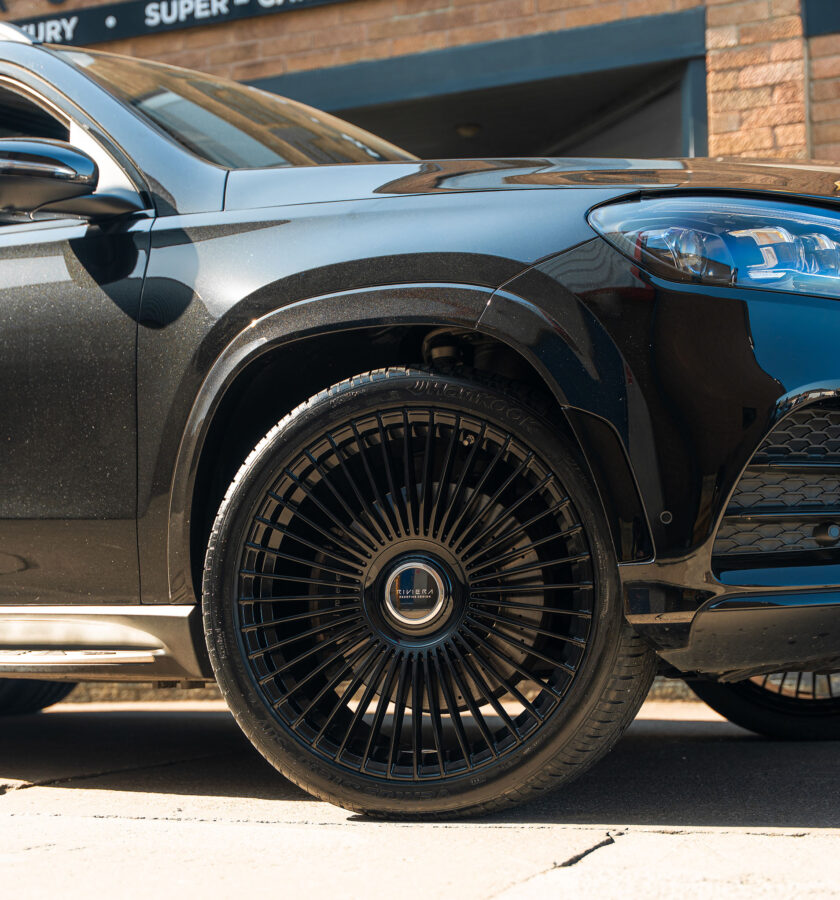 Mercedes GLS400 Riviera FG3 Gloss Black