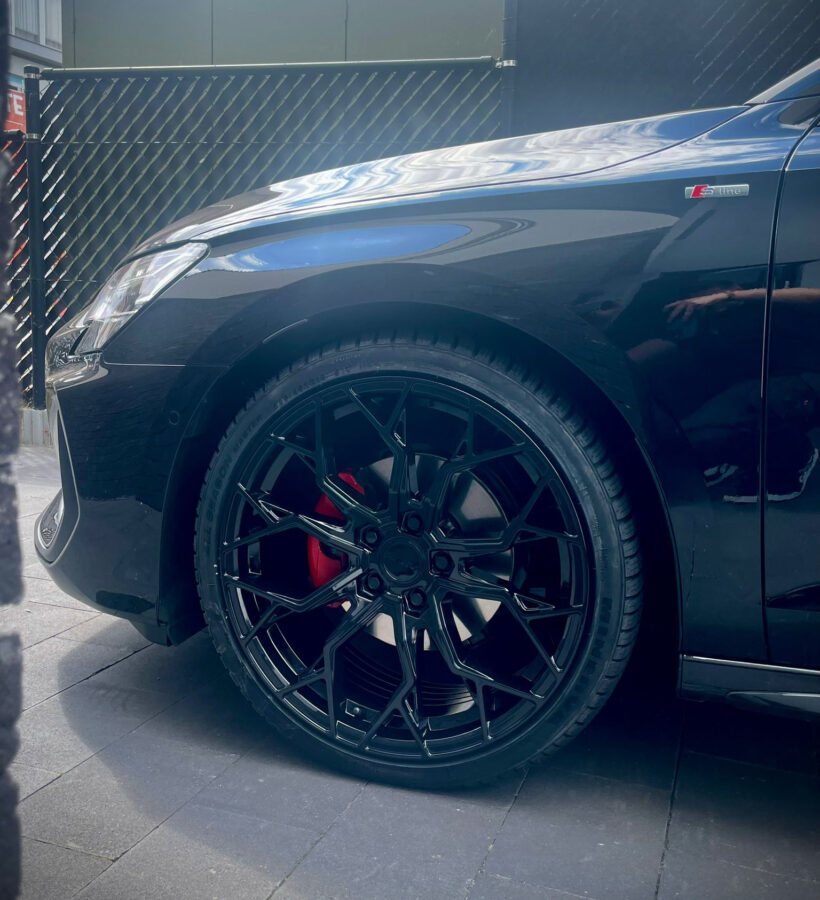 Audi A3 Sportback 8Y Riviera RF5 Gloss Black