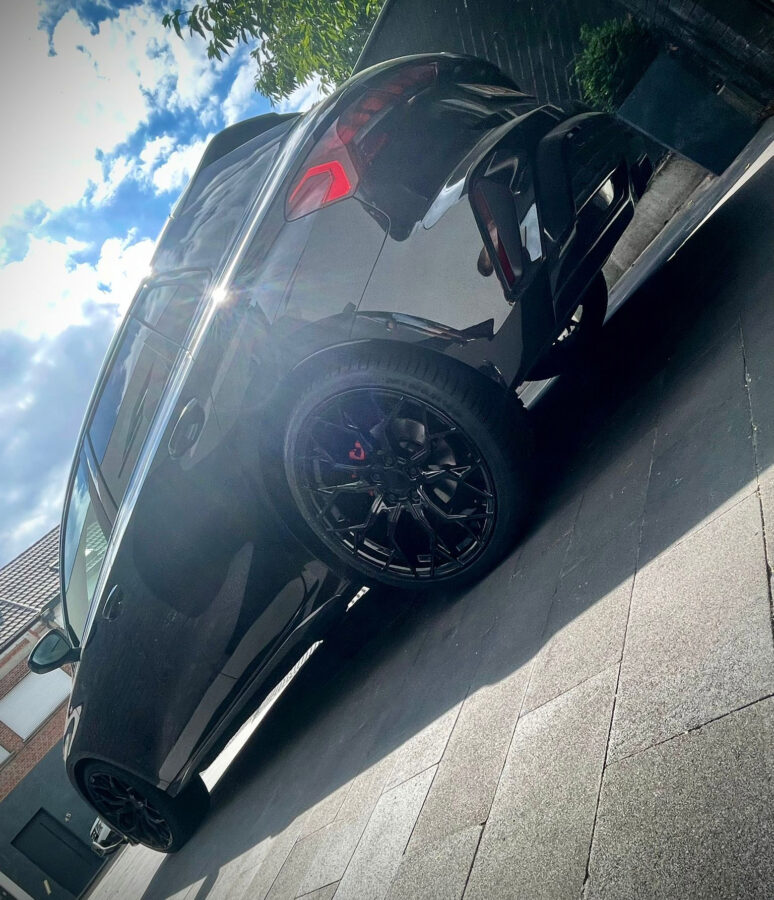 Audi A3 Sportback 8Y Riviera RF5 Gloss Black