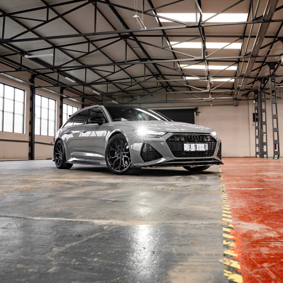 Audi RS6 C8 Riviera RF5 Gloss Black