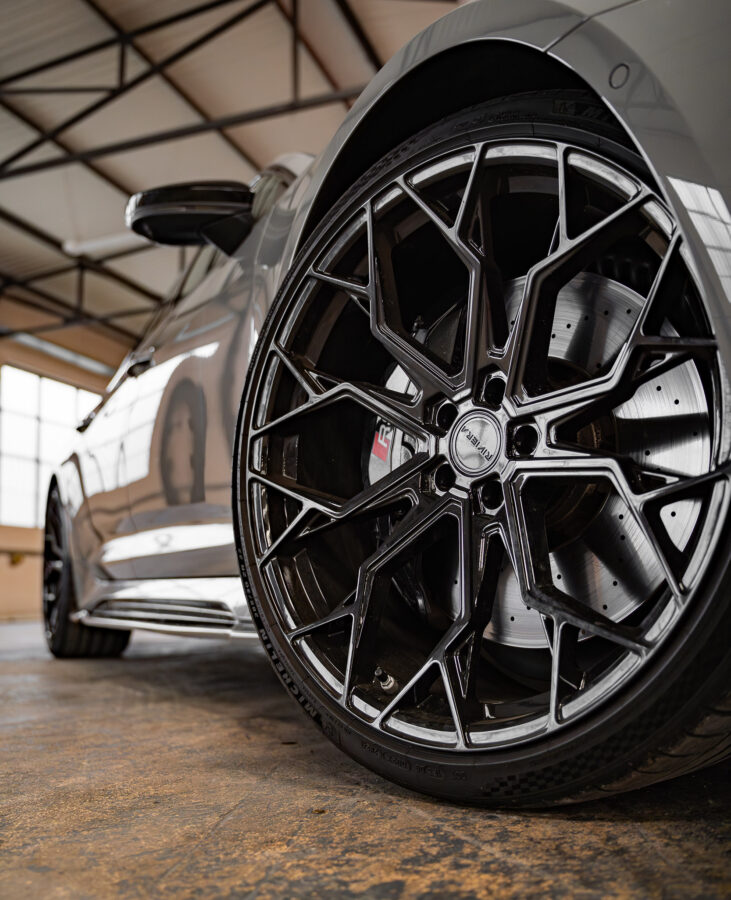 Audi RS6 C8 Riviera RF5 Gloss Black