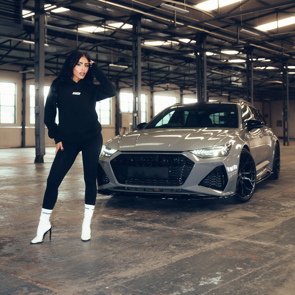 Jordan Bareham & Chloe Saxon Exclusive Ron's Clothing With Audi RS6 C8 Riviera RF5 Gloss Black