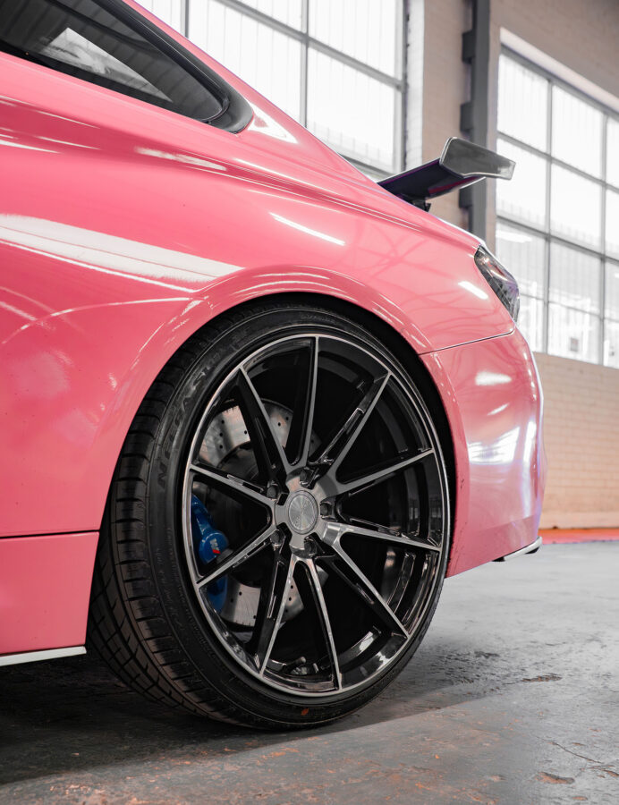 Exclusive Rons Pink BMW M4 F82 Riviera RF6 Black Polished Dark Tint