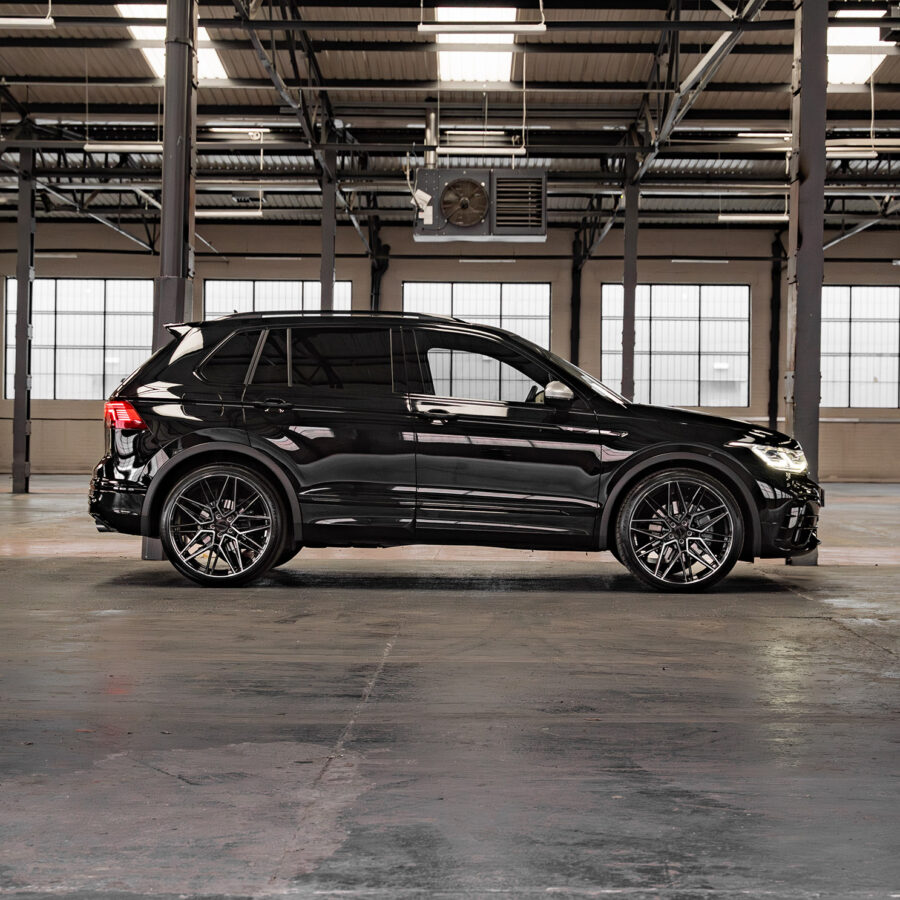 Volkswagen Tiguan R MK2 Riviera RF10 Black Polished Dark Tint