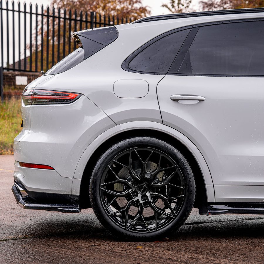 Porsche Cayenne Turbo E3 9Y Riviera RF108 Gloss Black
