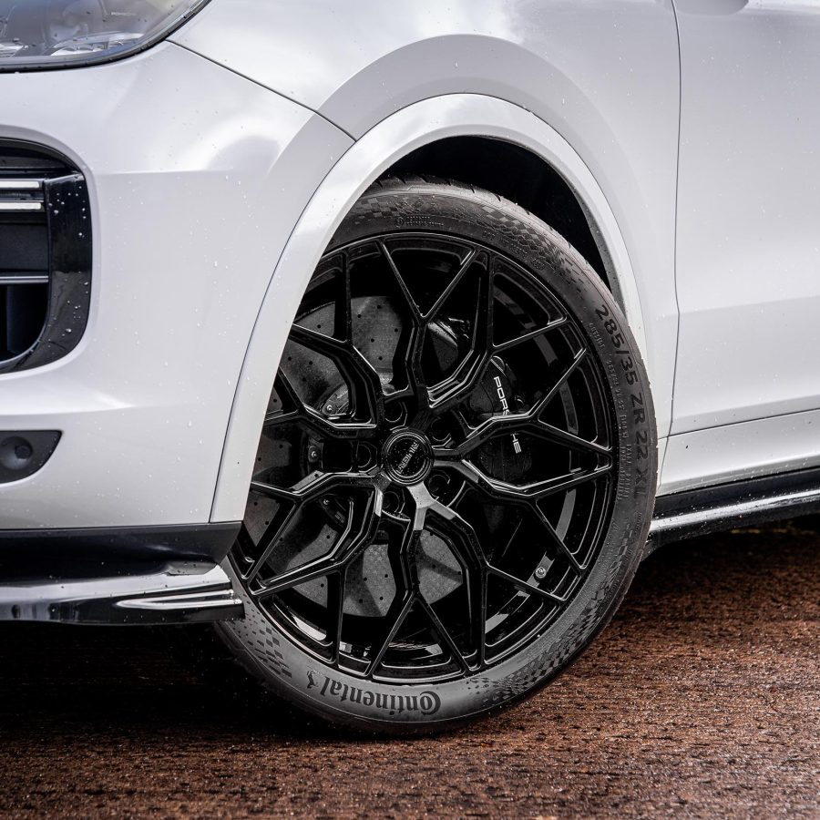 Porsche Cayenne Turbo E3 9Y Riviera RF108 Gloss Black