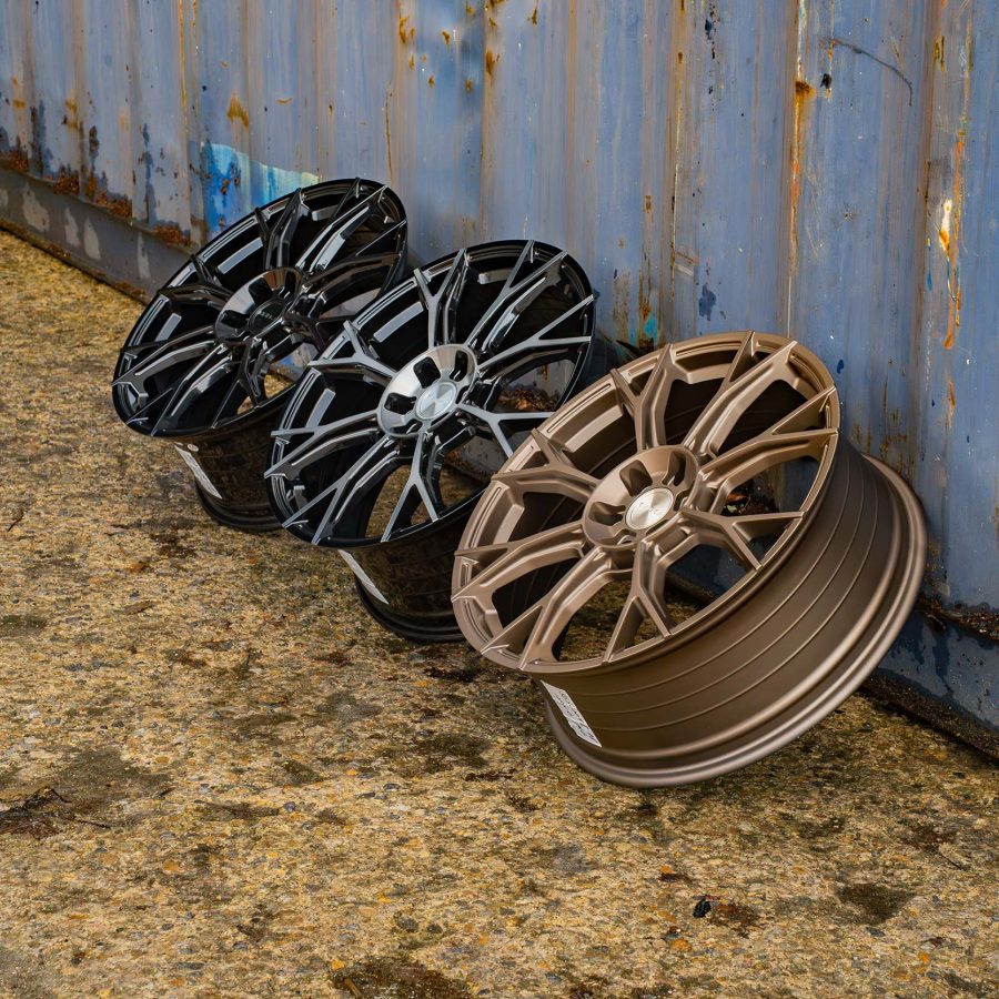 Riviera RF25 All Three Finishes