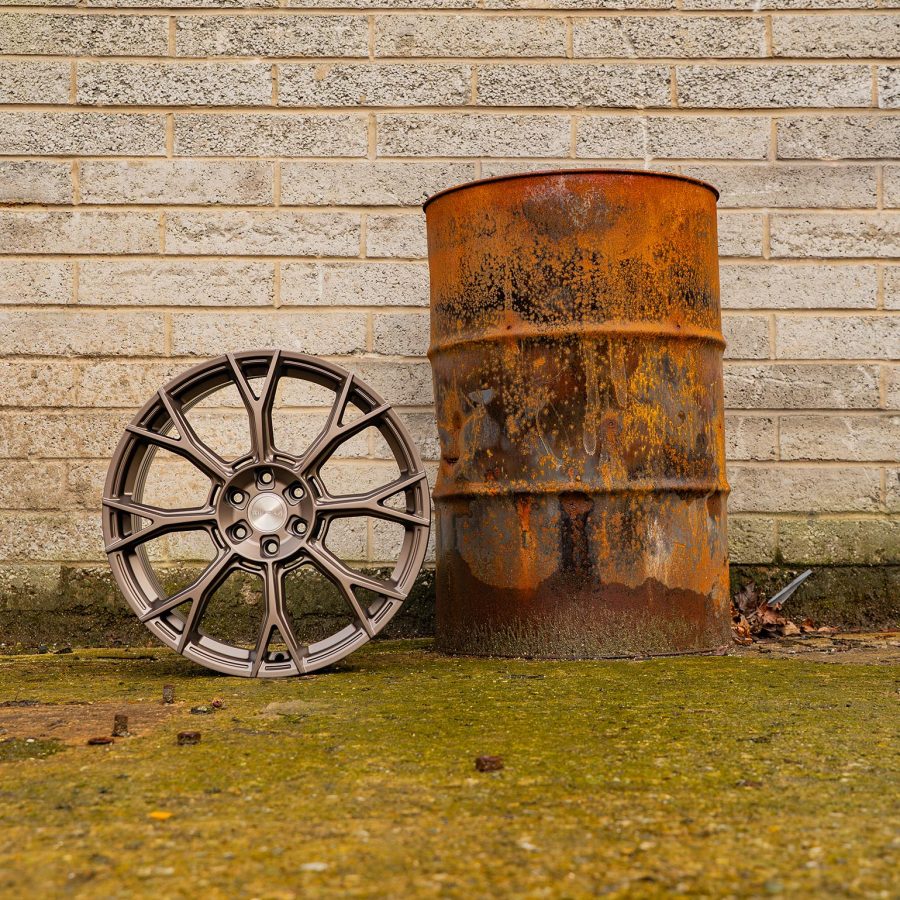 Riviera RF25 All Three Finishes