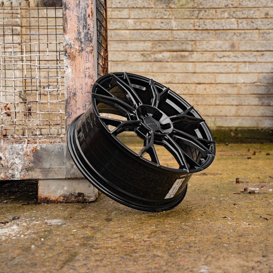 Riviera RF25 All Three Finishes