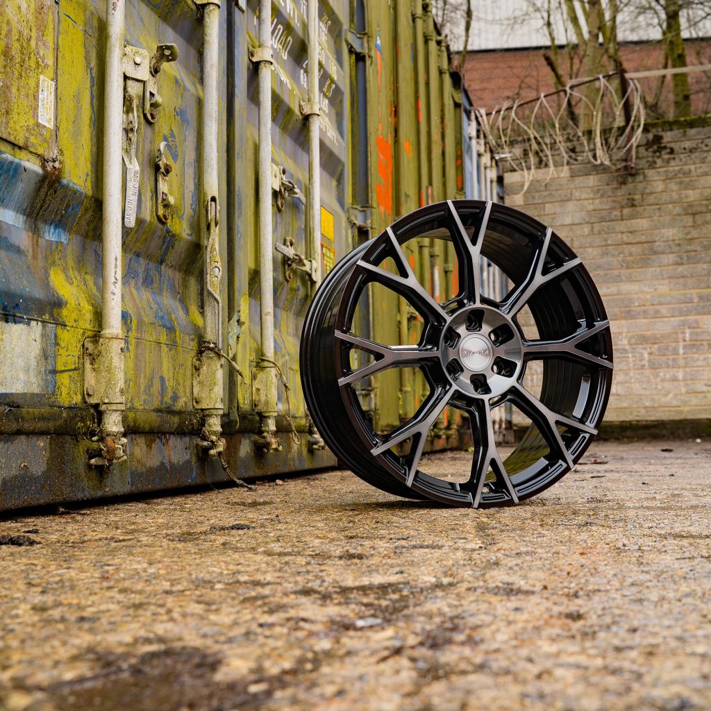 Riviera RF25 All Three Finishes