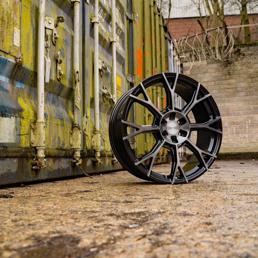 Riviera RF25 All Three Finishes