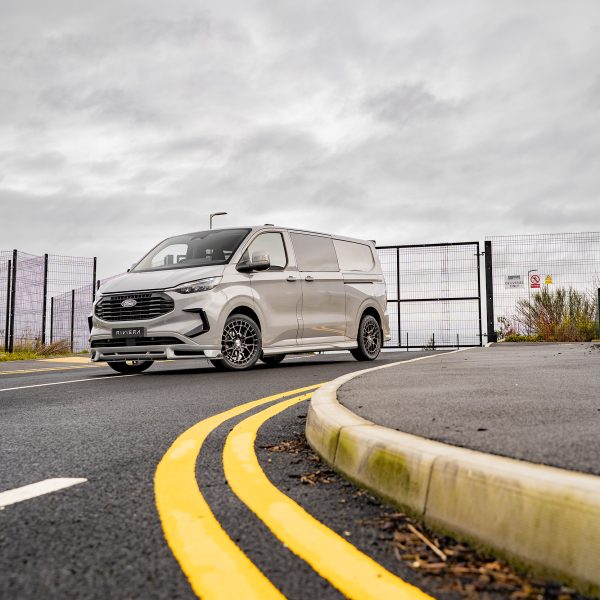 Ford Transit Custom MK2 Riviera RF26 Black Polished Dark Tint