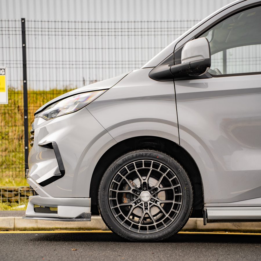 Ford Transit Custom MK2 Riviera RF26 Black Polished Dark Tint
