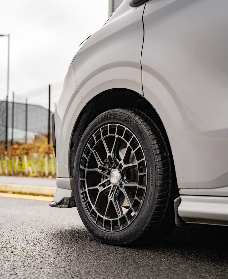 Ford Transit Custom MK2 Riviera RF26 Black Polished Dark Tint