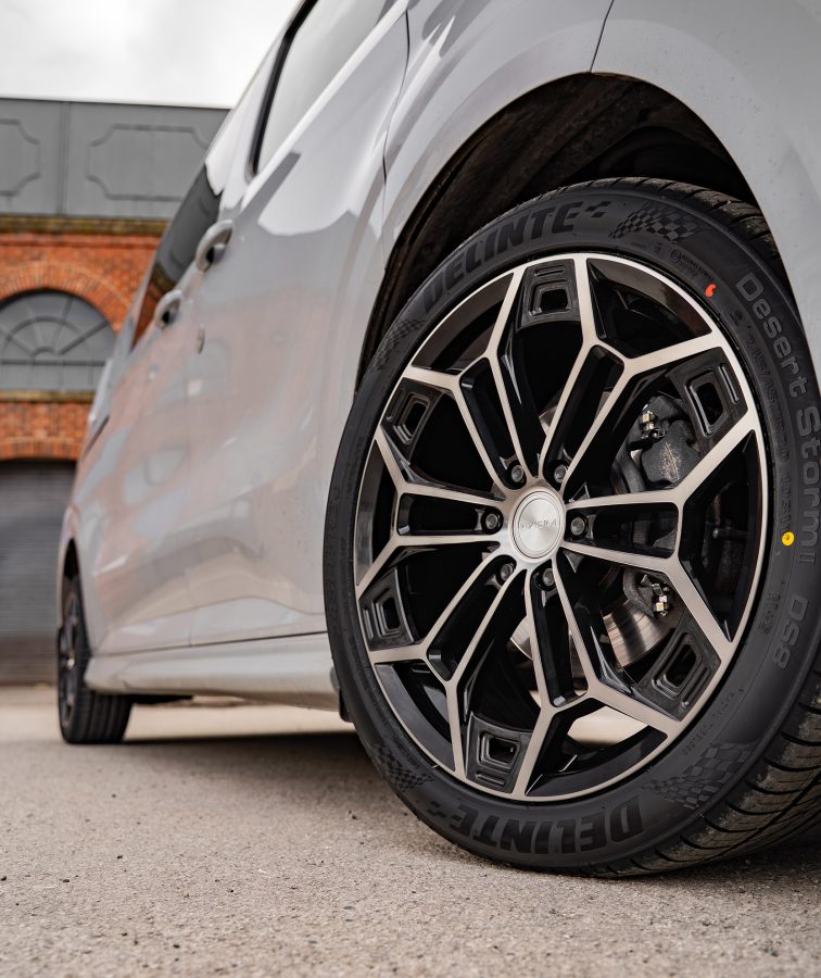 Ford Transit Custom MK2 Riviera RF27 Black Polished Dark Tint