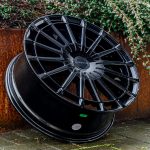 Riviera RF20 Gloss Black