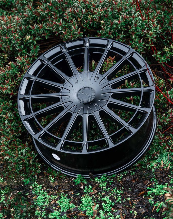 Riviera RF20 Gloss Black