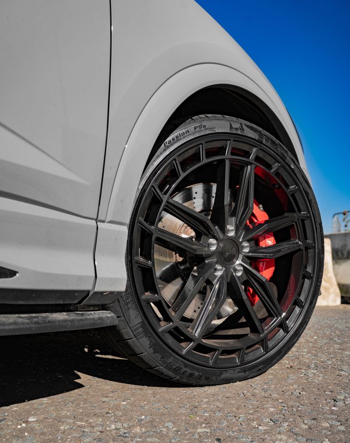 Audi RSQ3 Sportback F3 Riviera RF23 Gloss Black