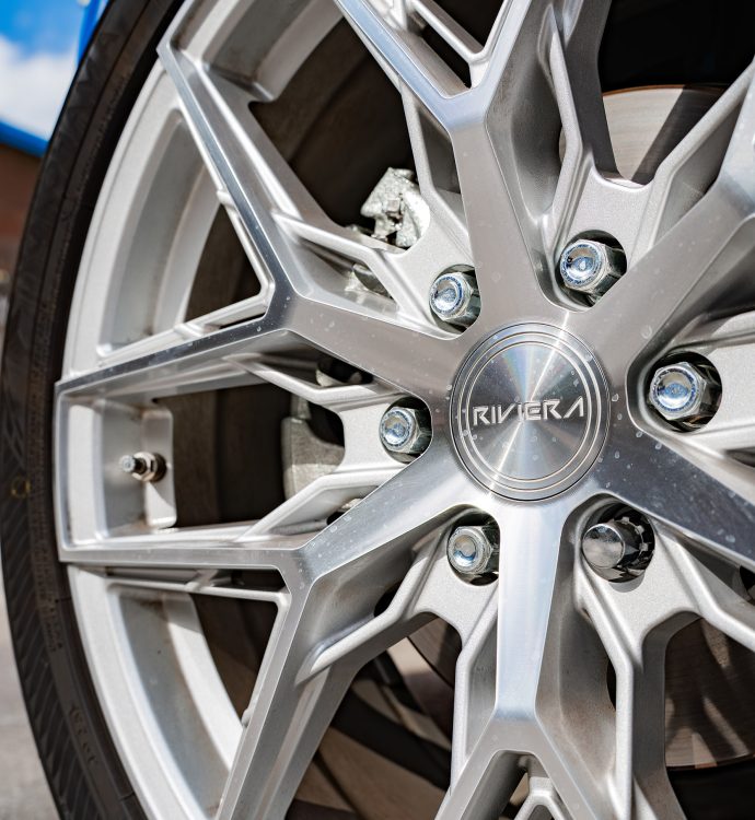 Volkswagen Transporter T7 Riviera RF16 Silver Polished